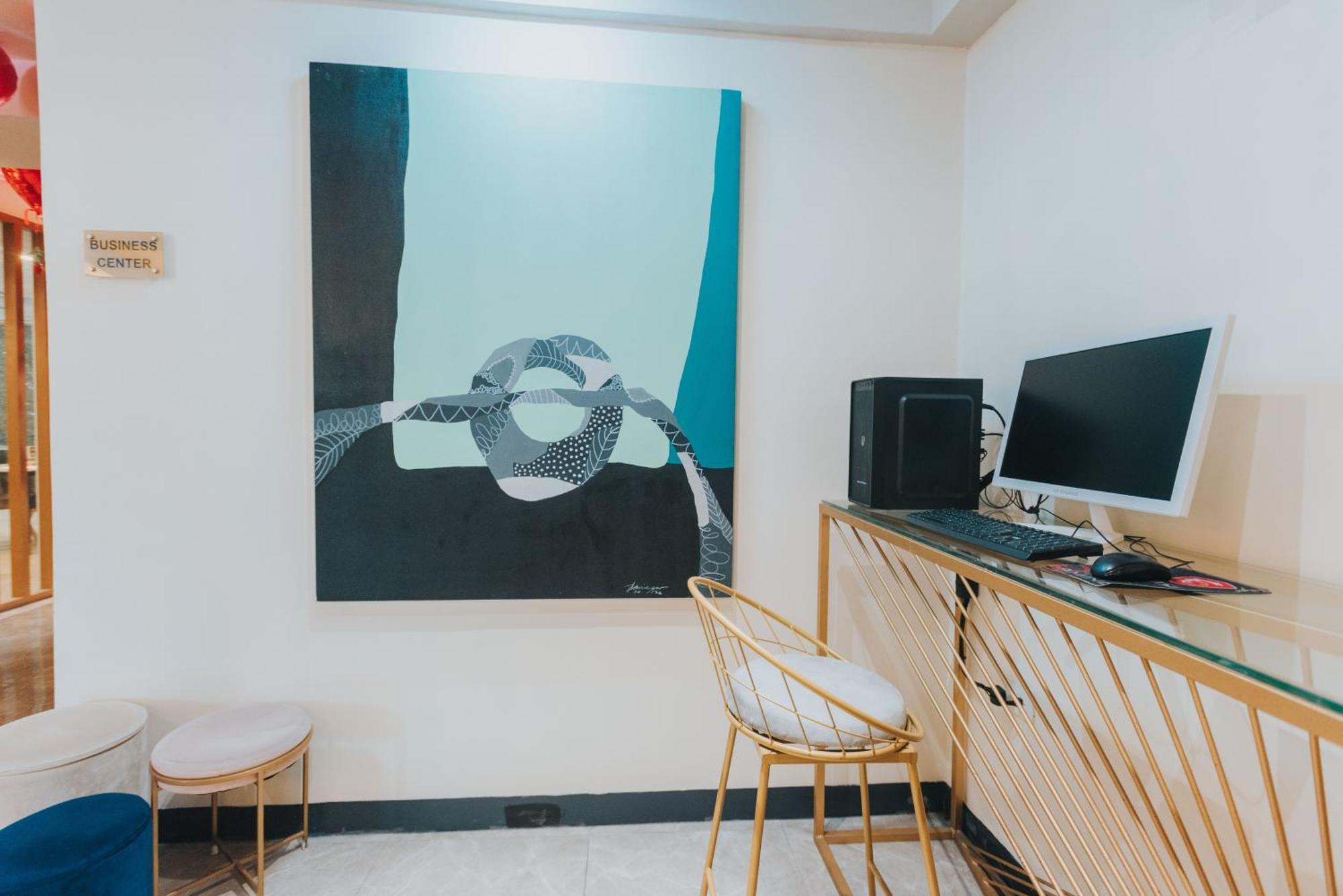 Surestay Studio By Best Western Clarkview Angeles City Εξωτερικό φωτογραφία